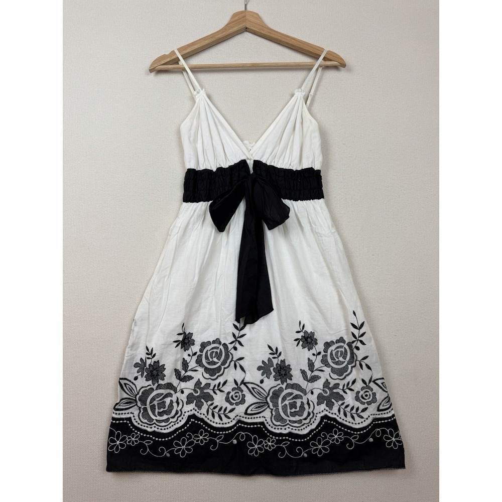Y2K Max Studio Black &‎ White Embroidered Babydoll Sundress M Ruched Bow Tie